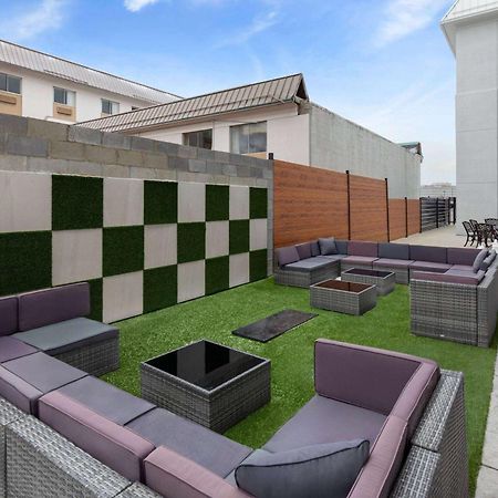 Wyndham Garden Louisville East 외부 사진